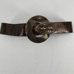 Chicos Vintage Faux Brown Croc Elastic Stretch Ornate Brass Buckle Small Belt